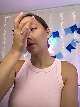 Snapshot of AliceBrayan chatting on 09-23-25, 05:10 AliceBrayan online show from 09-23-25, 05:10