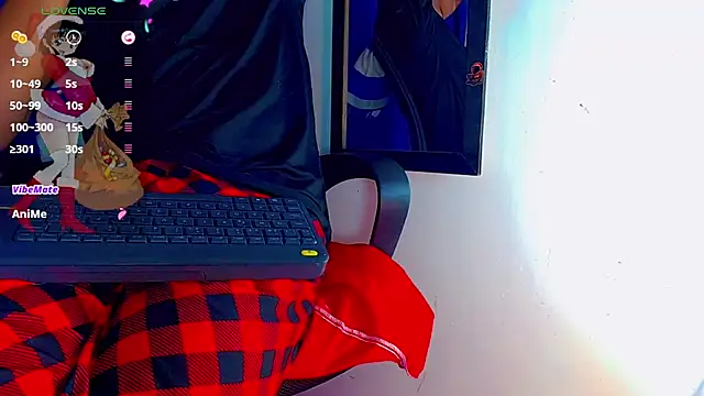 Snapshot of nicol_gill_ chatting on 12-14-24, 05:14 nicol gill online show from 12-14-24, 05:14