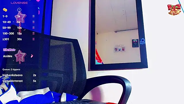 Snapshot of nicol_gill_ chatting on 12-18-24, 05:52 nicol gill online show from 12-18-24, 05:52