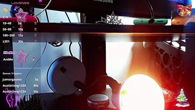 Snapshot of nicol_gill_ chatting on 12-20-24, 04:46 nicol gill online show from 12-20-24, 04:46