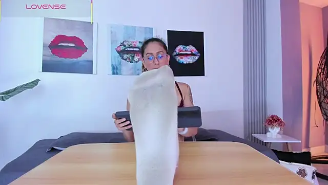 Angela donnato online show from 09-21-25, 03:30