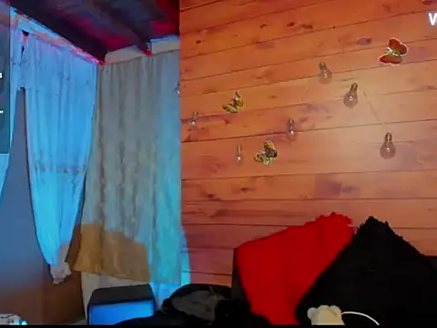 mykaelahoney online show from 10-23-25, 06:13