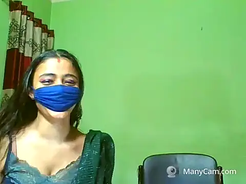 Snapshot of desi_diva chatting on 12-21-24, 06:23 desi diva online show from 12-21-24, 06:23