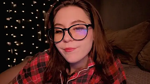 Snapshot of Diana_Flower chatting on 12-18-25, 01:55 Diana Flower online show from 12-18-25, 01:55