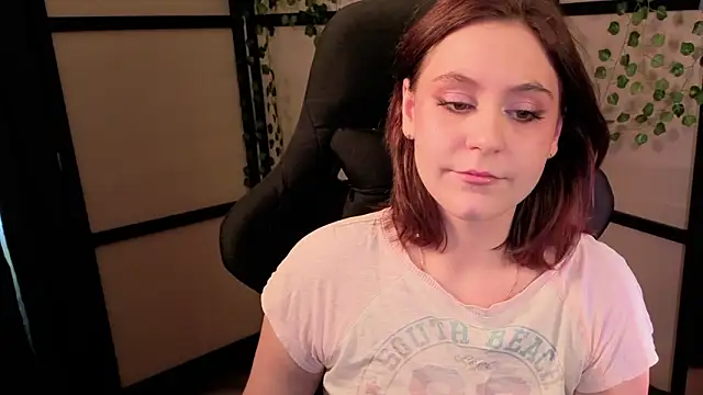 Diana Flower online show from 03-18-26, 11:24