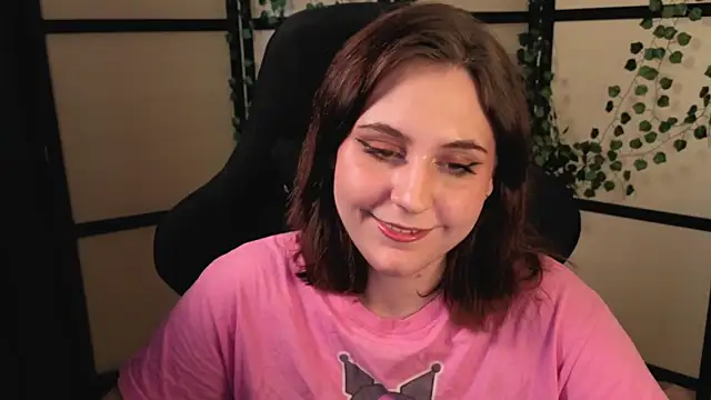 Diana Flower online show from 04-22-26, 01:12