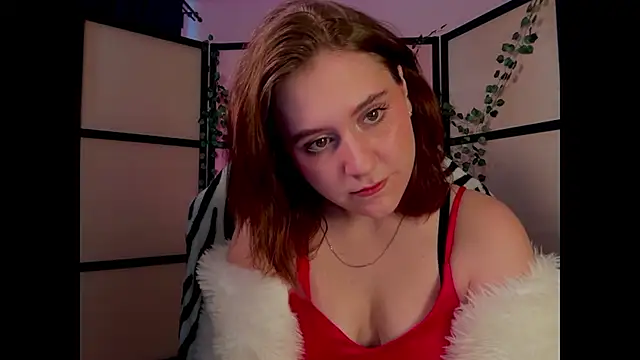Snapshot of Diana_Flower chatting on 06-21-26, 08:39 Diana Flower online show from 06-21-26, 08:39