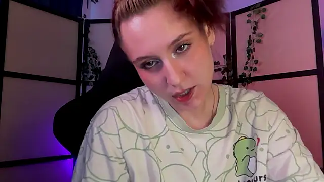 Snapshot of Diana_Flower chatting on 07-31-26, 11:20 Diana Flower online show from 07-31-26, 11:20