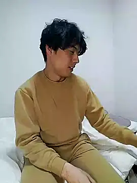 Snapshot of whitebriefboy chatting on 01-13-25, 03:15 whitebriefboy online show from 01-13-25, 03:15