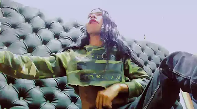 Snapshot of danna_veryhot_ chatting on 03-13-25, 10:05 danna veryhot online show from 03-13-25, 10:05