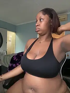 Snapshot of Candy_Love_18 chatting on 11-28-25, 04:04 Candy Love 18 online show from 11-28-25, 04:04