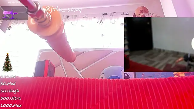 Snapshot of jolee__ chatting on 12-25-24, 03:28 jolee   online show from 12-25-24, 03:28