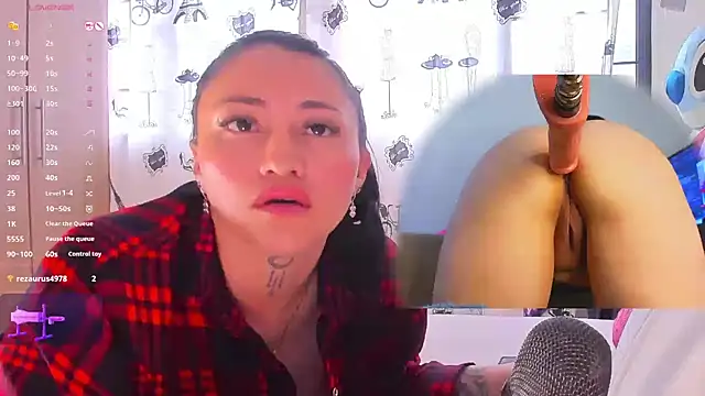 jolee   online show from 04-21-26, 09:39