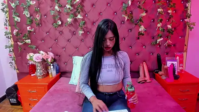 Mariana Prin online show from 09-25-25, 02:37