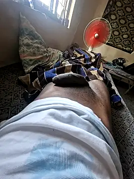 Snapshot of Yours_daddy6728 chatting on 03-22-26, 02:48 Yours daddy6728 online show from 03-22-26, 02:48