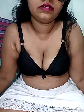 Snapshot of Reesha_99 chatting on 05-08-26, 04:12 Reesha 99 online show from 05-08-26, 04:12