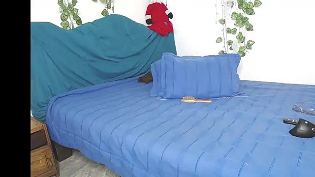 DominaLeona online show from 11-15-25, 05:53