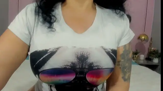 valeriasexxx online show from 02-18-25, 09:32