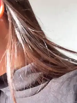 Snapshot of Sweet-Angel999 chatting on 12-16-24, 12:48 Sweet-Angel999 online show from 12-16-24, 12:48