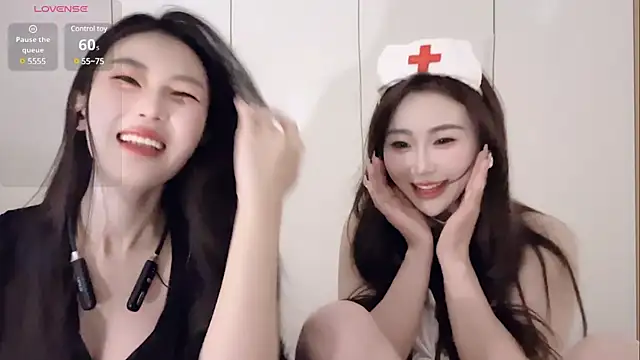 Snapshot of Sweet-Angel999 chatting on 01-02-25, 02:46 Sweet-Angel999 online show from 01-02-25, 02:46