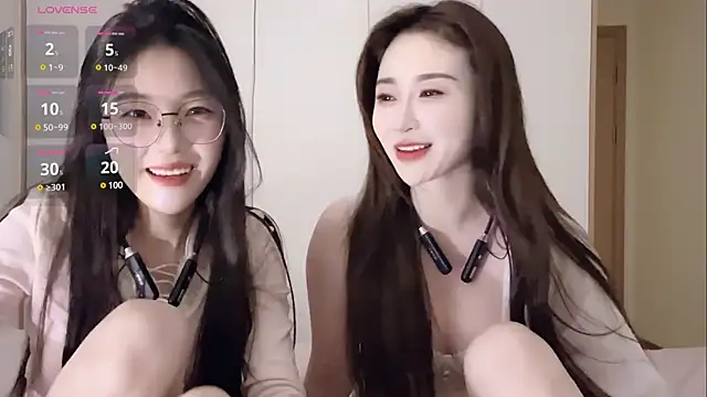 Snapshot of Sweet-Angel999 chatting on 02-03-25, 02:34 Sweet-Angel999 online show from 02-03-25, 02:34