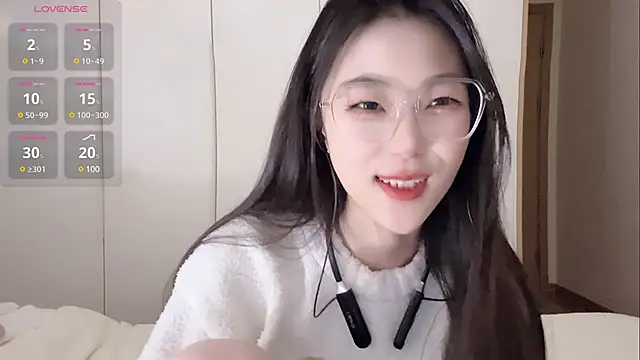 Snapshot of Sweet-Angel999 chatting on 02-15-25, 06:33 Sweet-Angel999 online show from 02-15-25, 06:33