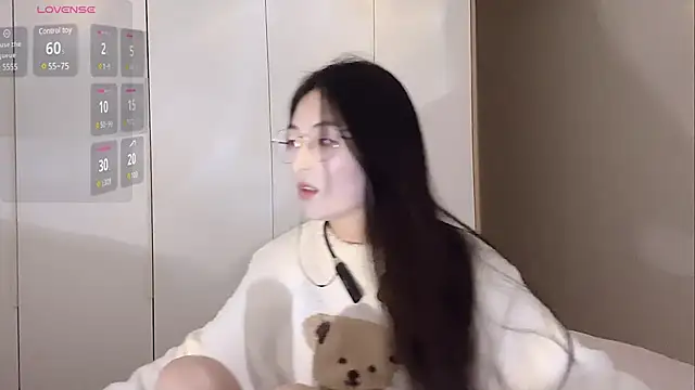 Snapshot of Sweet-Angel999 chatting on 03-17-25, 01:29 Sweet-Angel999 online show from 03-17-25, 01:29