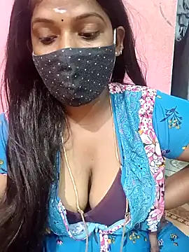 Snapshot of Renuma chatting on 01-10-25, 10:06 Renuma online show from 01-10-25, 10:06