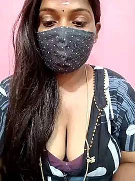 Snapshot of Renuma chatting on 01-11-25, 04:48 Renuma online show from 01-11-25, 04:48