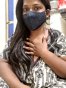 Snapshot of Renuma chatting on 02-12-25, 07:24 Renuma online show from 02-12-25, 07:24