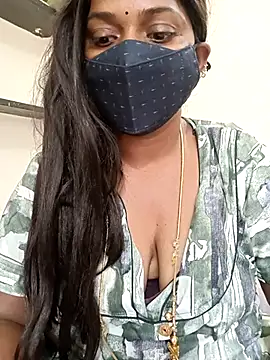 Snapshot of Renuma chatting on 02-13-25, 08:17 Renuma online show from 02-13-25, 08:17