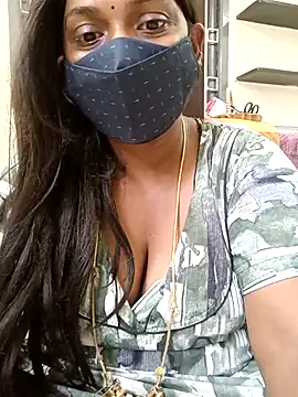 Snapshot of Renuma chatting on 02-14-25, 06:45 Renuma online show from 02-14-25, 06:45