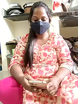 Snapshot of Renuma chatting on 02-18-25, 05:09 Renuma online show from 02-18-25, 05:09