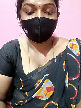 Snapshot of Renuma chatting on 10-29-25, 03:58 Renuma online show from 10-29-25, 03:58