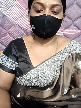 Snapshot of Renuma chatting on 10-30-25, 04:14 Renuma online show from 10-30-25, 04:14