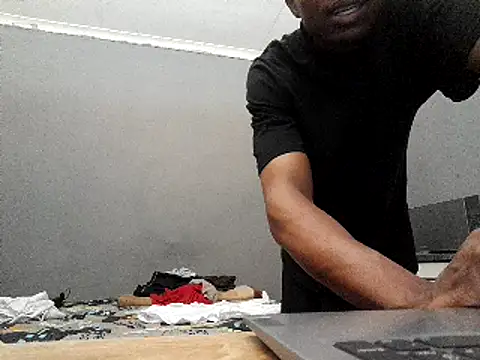 Snapshot of Amazea24 chatting on 02-12-25, 08:59 Amazea24 online show from 02-12-25, 08:59