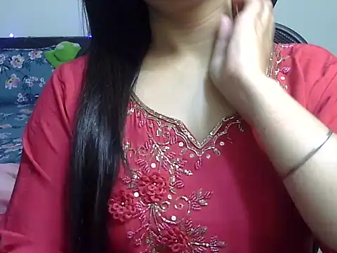 Snapshot of WildRuhi20 chatting on 02-15-26, 07:05 WildRuhi20 online show from 02-15-26, 07:05