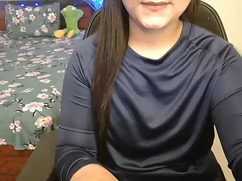 Snapshot of WildRuhi20 chatting on 03-10-26, 10:53 WildRuhi20 online show from 03-10-26, 10:53