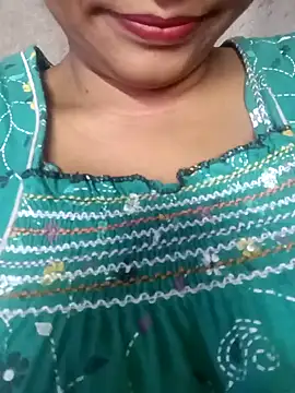 Snapshot of Wifesuman40 chatting on 12-25-24, 07:03 Wifesuman40 online show from 12-25-24, 07:03