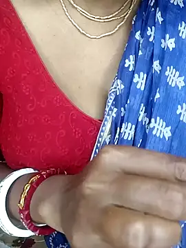 Snapshot of Wifesuman40 chatting on 12-29-24, 11:40 Wifesuman40 online show from 12-29-24, 11:40