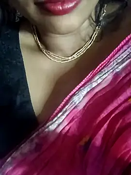 Snapshot of Wifesuman40 chatting on 12-30-24, 03:14 Wifesuman40 online show from 12-30-24, 03:14