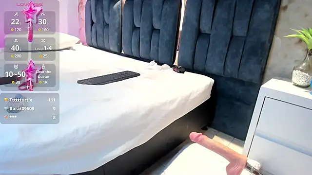 RoseTaylor   online show from 02-08-25, 09:03