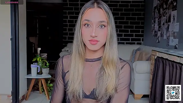 Snapshot of Goddivaa chatting on 04-23-26, 05:37 Goddivaa online show from 04-23-26, 05:37