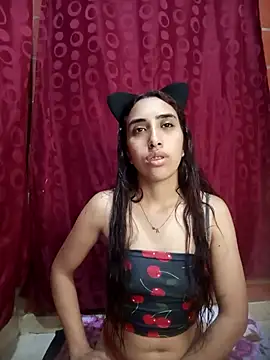 ifeelverywet andhot online show from 12-23-24, 08:47