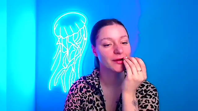 Snapshot of Fantasy_July chatting on 12-18-24, 07:04 Fantasy July online show from 12-18-24, 07:04