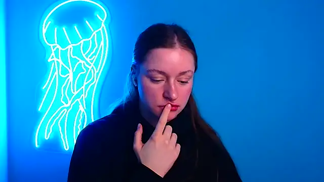 Snapshot of Fantasy_July chatting on 01-27-25, 09:55 Fantasy July online show from 01-27-25, 09:55