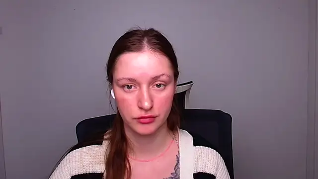 Snapshot of Fantasy_July chatting on 01-28-25, 12:32 Fantasy July online show from 01-28-25, 12:32