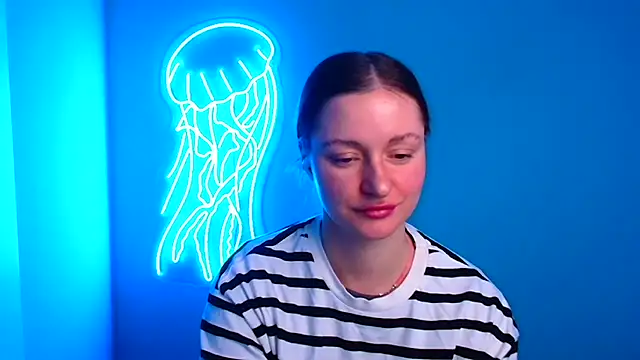 Snapshot of Fantasy_July chatting on 01-29-25, 09:55 Fantasy July online show from 01-29-25, 09:55