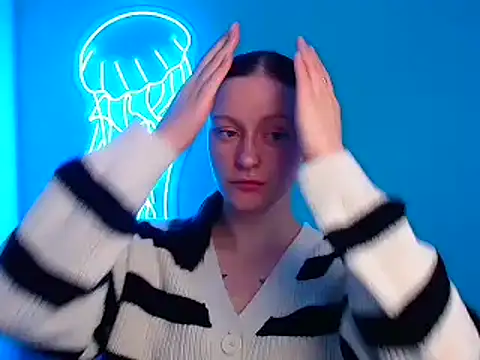 Snapshot of Fantasy_July chatting on 02-28-25, 03:48 Fantasy July online show from 02-28-25, 03:48