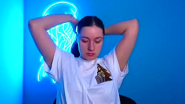 Snapshot of Fantasy_July chatting on 03-11-25, 12:28 Fantasy July online show from 03-11-25, 12:28